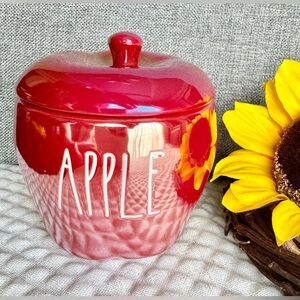 New Rae Dunn DW Home Fall Iridescent Ceramic Red Candy Apple 1-Wick Candle w/Lid